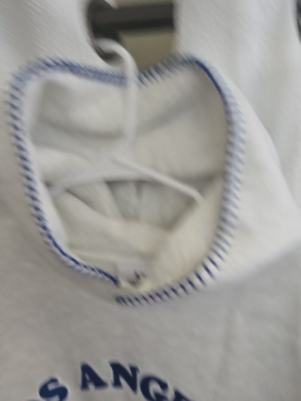 Mens M Genuine Merchandise White Hoodie with Blue Los Angeles Dodgers Logo - Picture 5 of 8